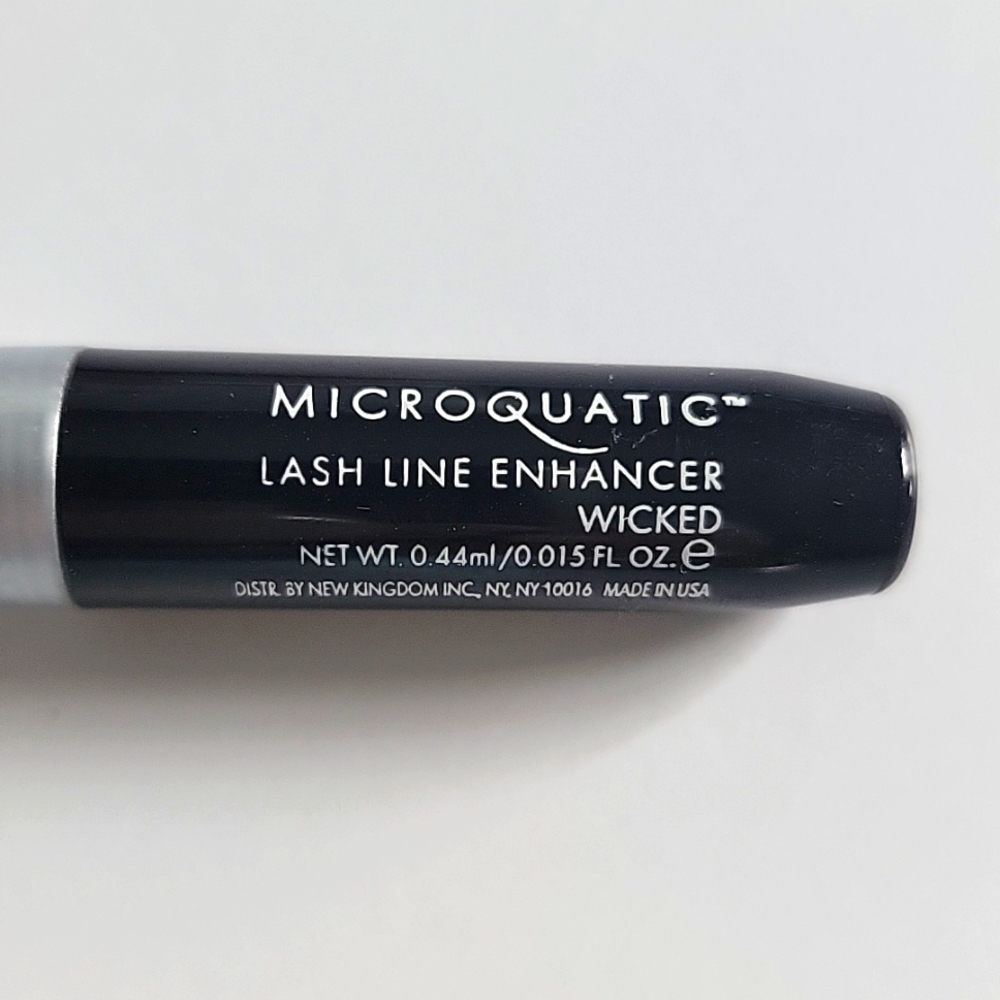 Sue Devitt Microquatic lash line enhancer